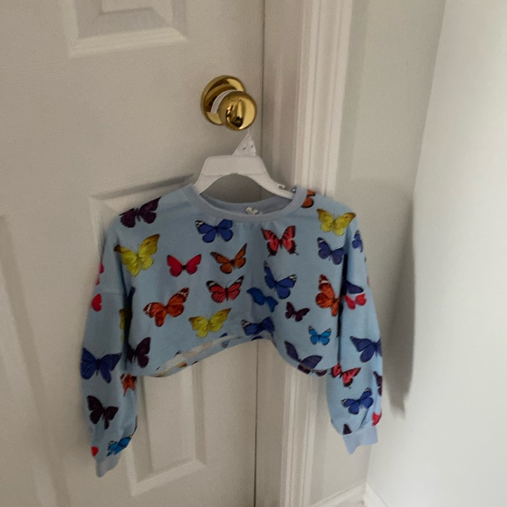 Girl’s Shein Blue Butterfly Crop Top